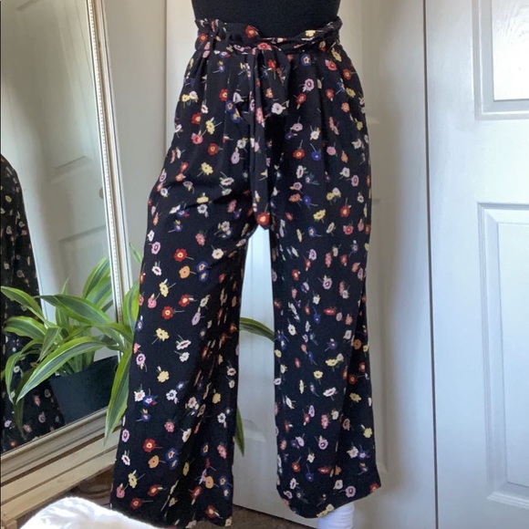 Zara floral dress pants - Picture 3 of 3